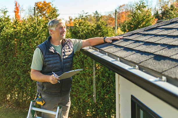 Professional Roofing technician working in Spring Valley, MN